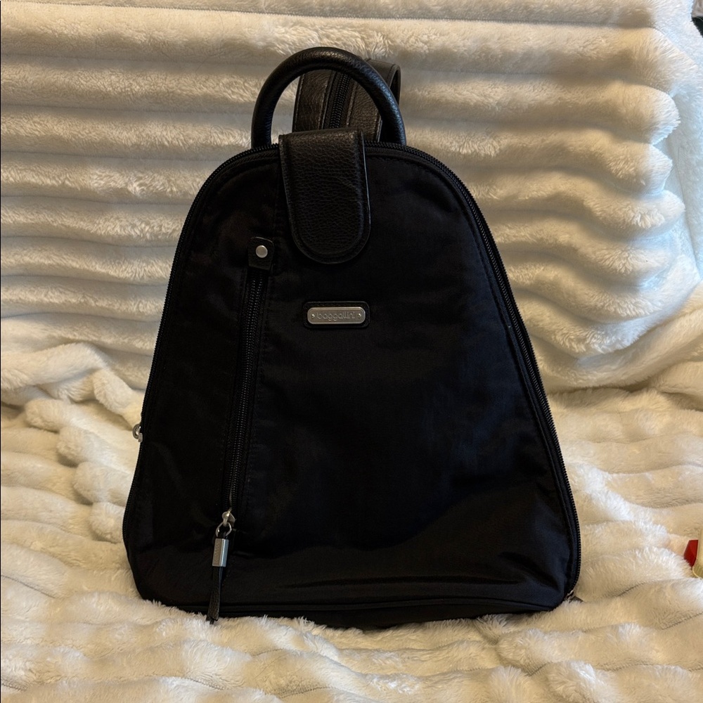 Baggallini Black Backpack medium